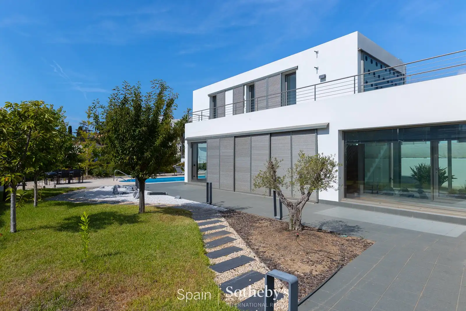 Vista exterior de Casa o xalet en venda en Arenys de Mar amb Aire condicionat, Calefacció i Jardí privat