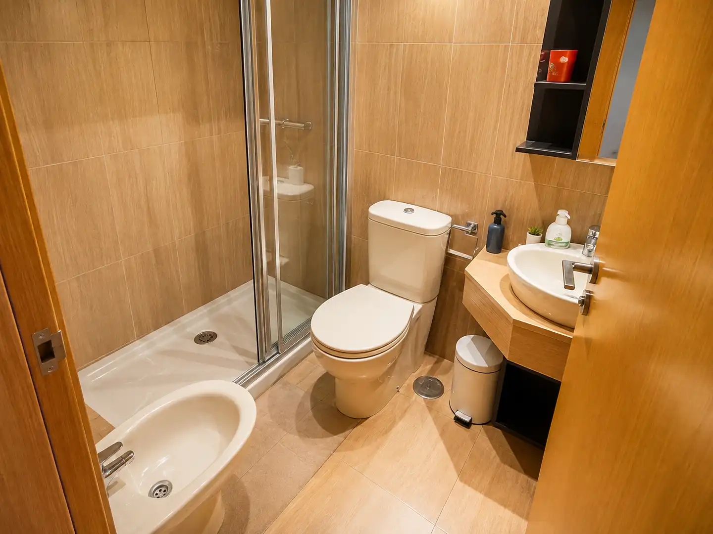 Bathroom of Flat for rent in Santander  with Furnished and Oven
