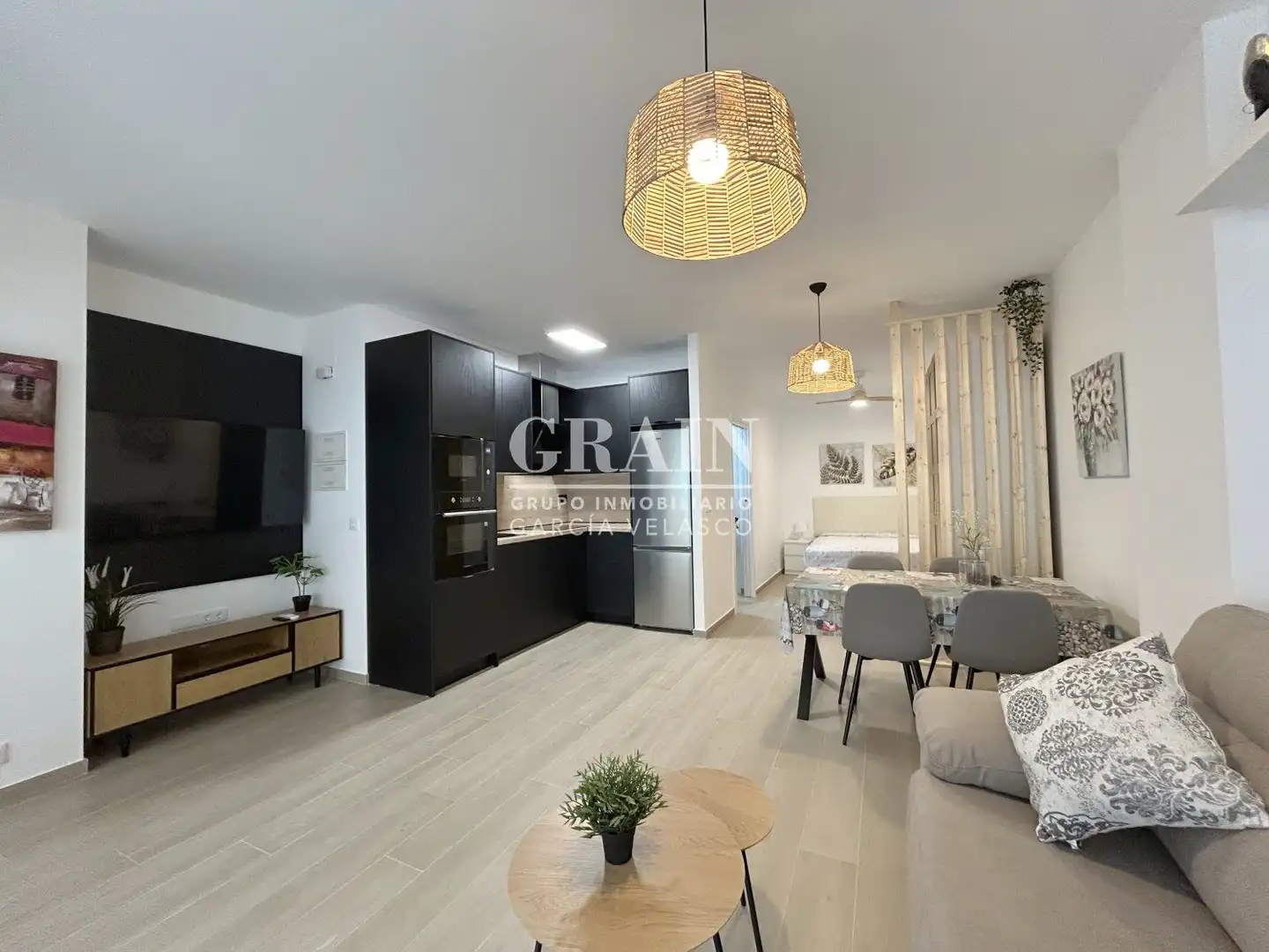 Living room of Apartments for rent in Albacete  with Air Conditioner and Heating