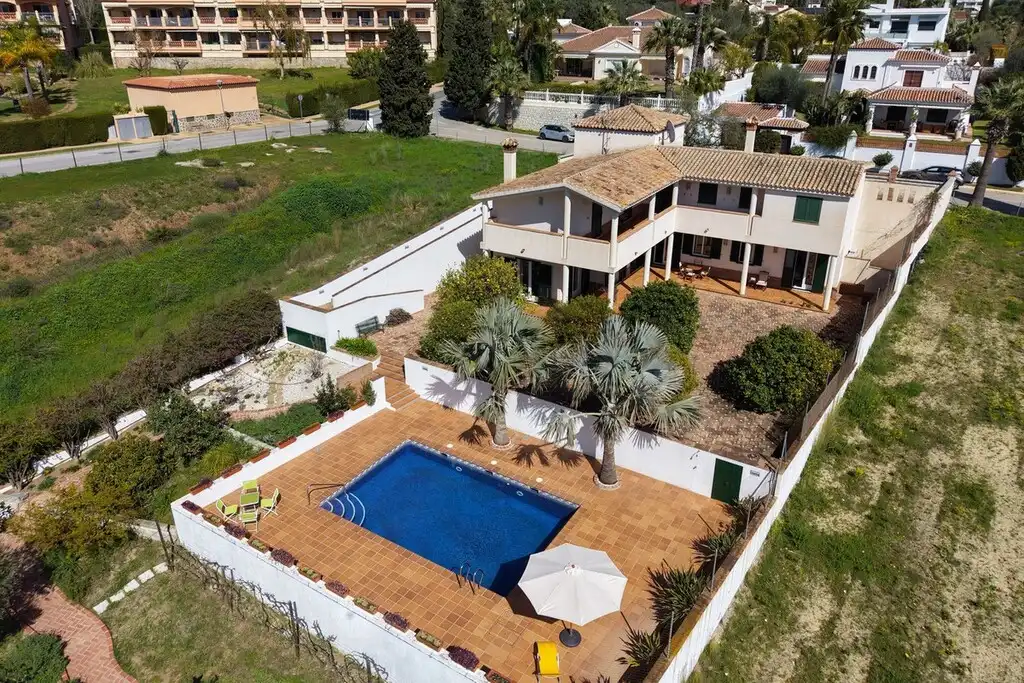 Villa avec piscine à vendre à Mijas Golf