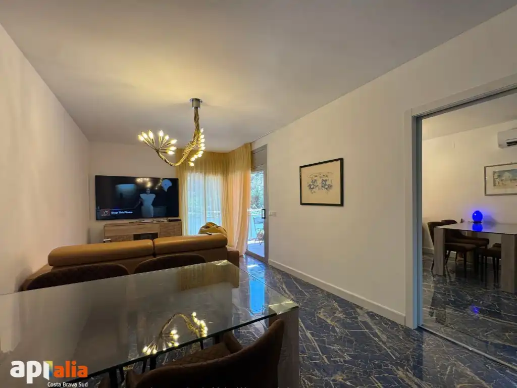 Sala d'estar de Apartament en venda en Lloret de Mar amb Aire condicionat, Calefacció i Forn