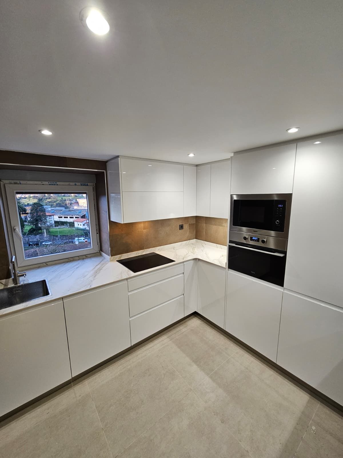 Kitchen of Flat for sale in Ortuella  with Heating