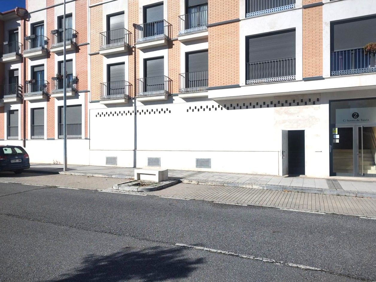 Vista exterior de Oficina en venda en Segovia Capital