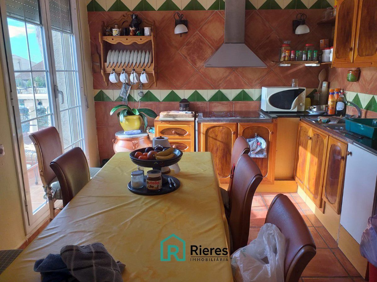 Cuina de Casa o xalet en venda en Deltebre amb Aire condicionat i Terrassa
