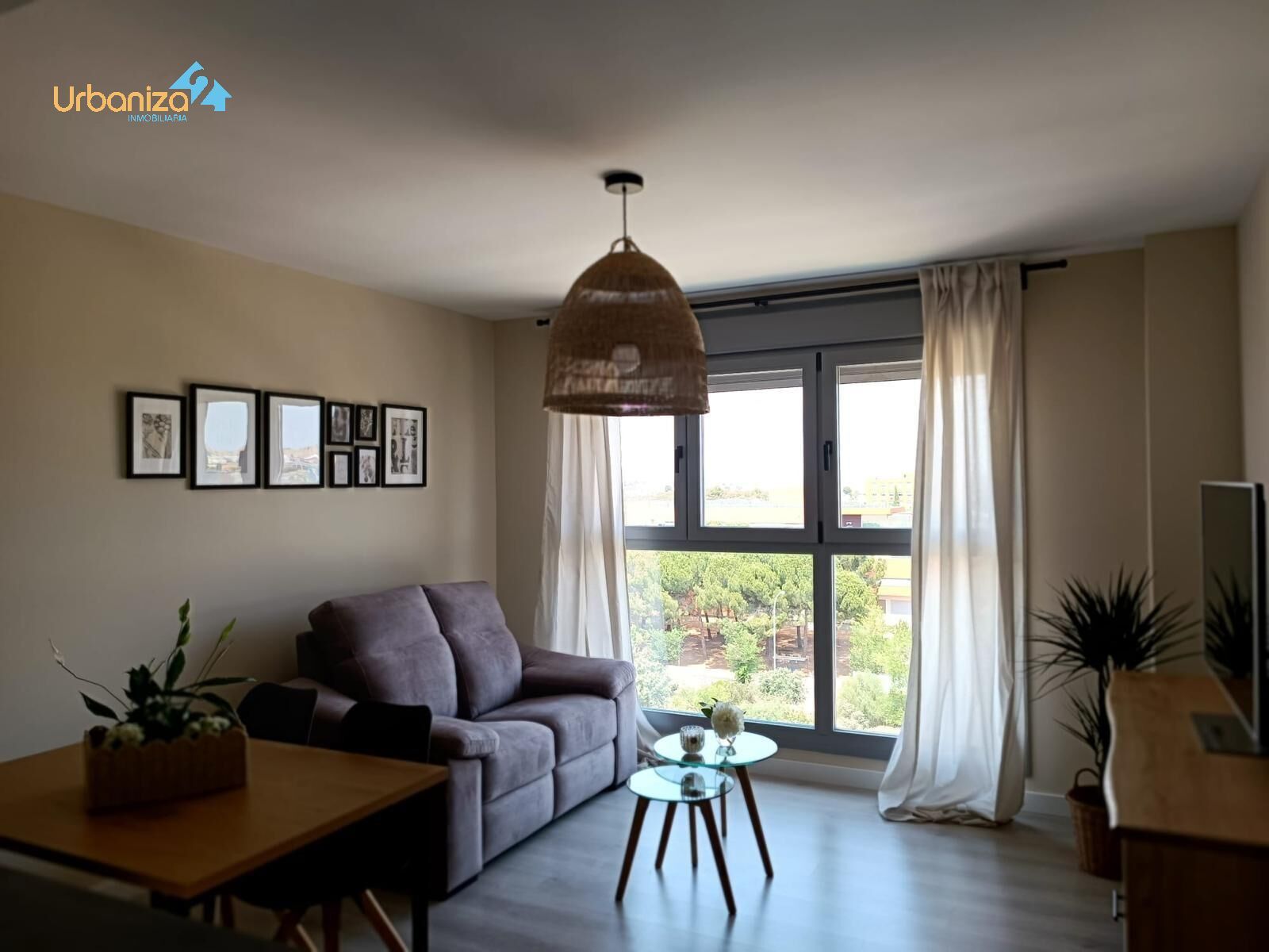 Sala de estar de Apartamento de alquiler en Badajoz Capital con Aire acondicionado y Calefacción