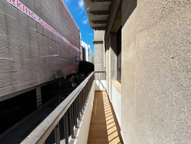 Terrassa de Pis de lloguer en Las Palmas de Gran Canaria amb Moblat, Rentadora i Balcó