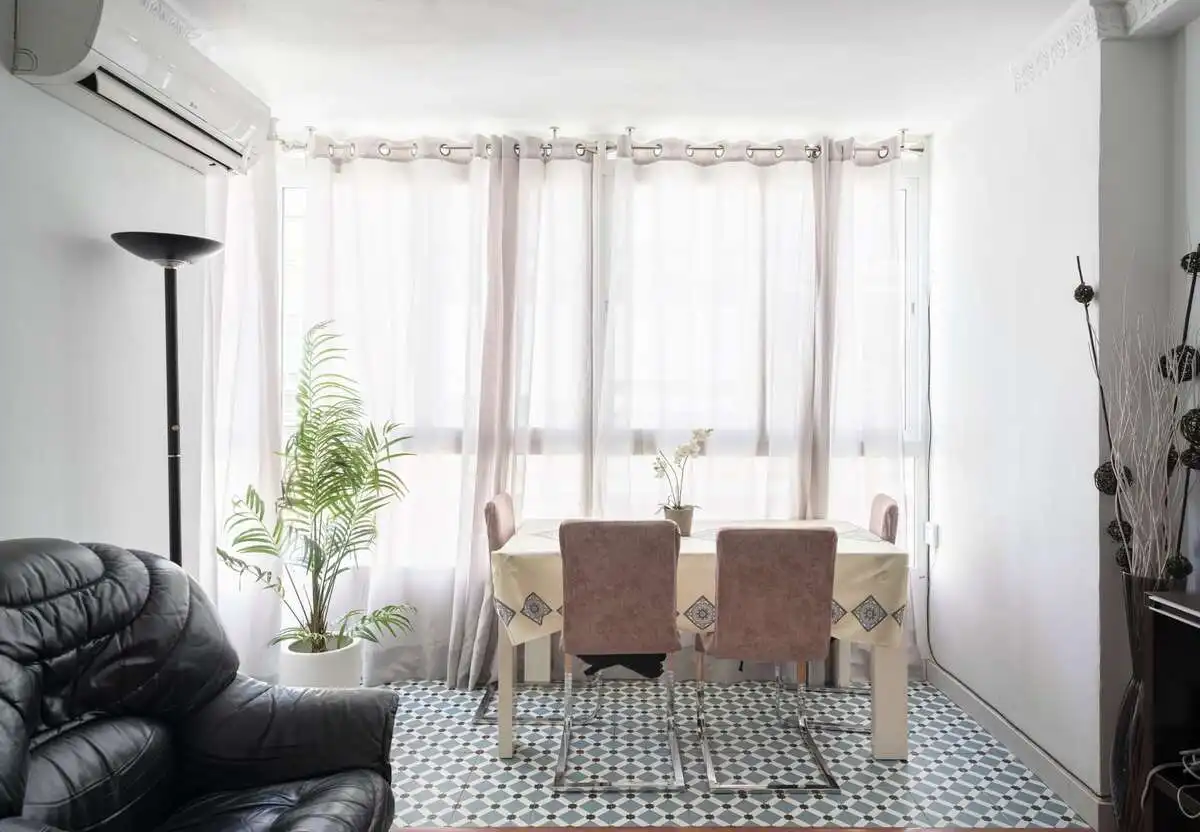 Comedor de Piso de alquiler en Granada con Aire acondicionado, Calefacción y Amueblado