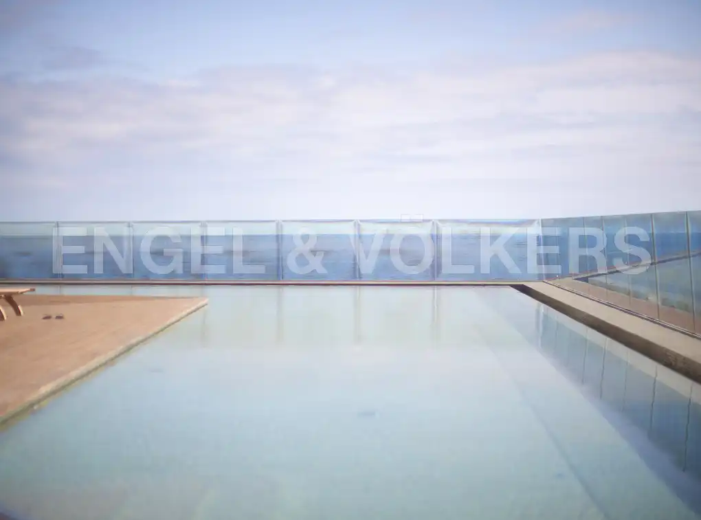 Piscina de Piso de alquiler en Barcelona con Aire acondicionado, Calefacción y Piscina