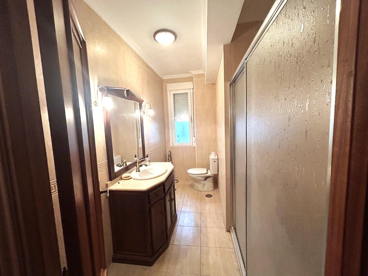 Bathroom of Flat for sale in Aranda de Duero  with Terrace and Furnished