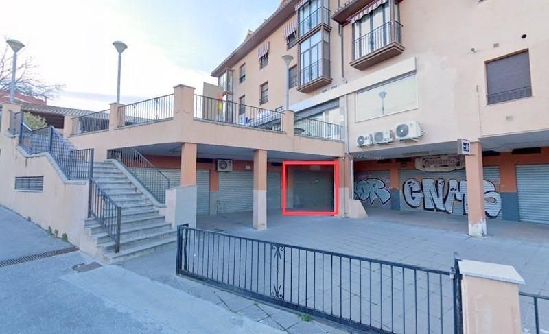 Premises for sale in Calle MADRID, Barrio de la Vega