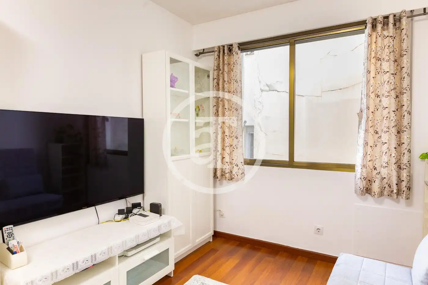 Appartamento con ascensore in affitto a Calle de la Reina, imagen 4