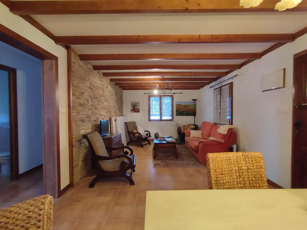 Sala d'estar de Finca rústica en venda en Albacete amb Jardí privat, Terrassa i Piscina