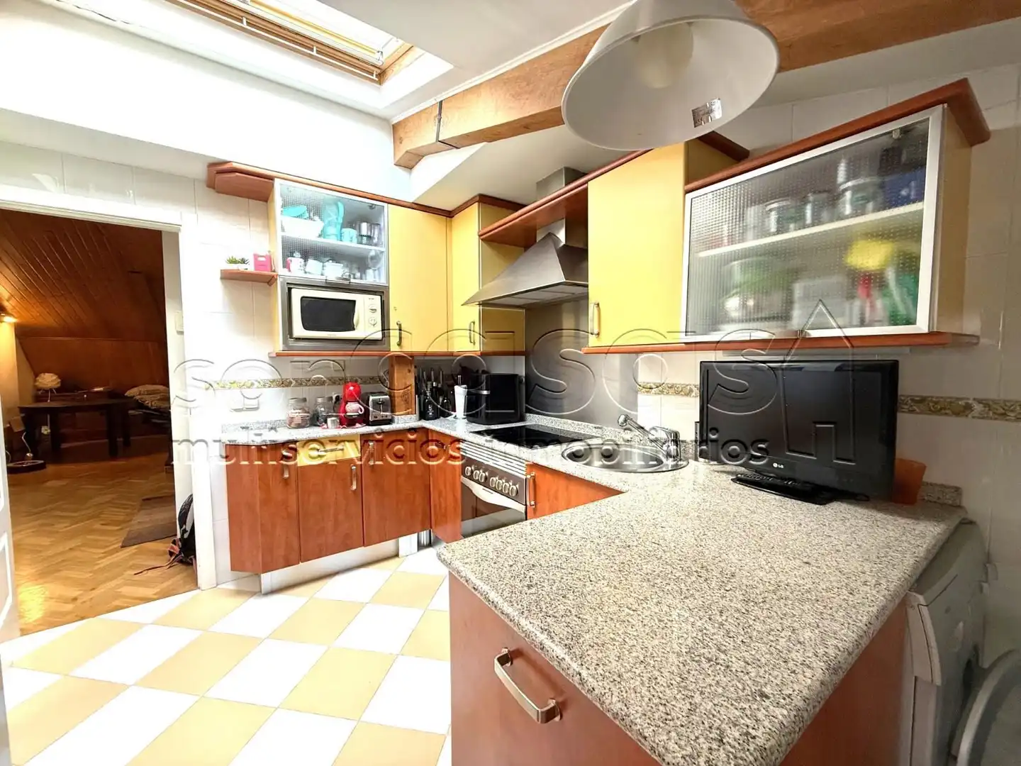 Cocina de Ático en venta en Madrid con Aire acondicionado, Calefacción y Terraza