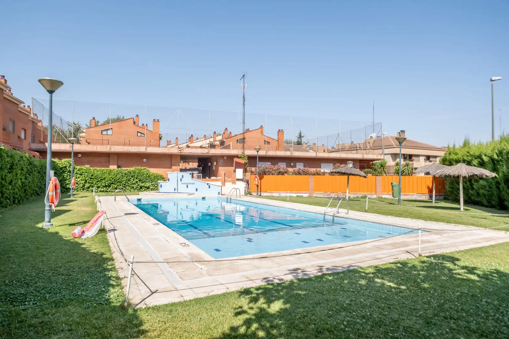 Piscina de Casa o chalet en venta en Zaragoza con Calefacción, Jardín privado y Terraza