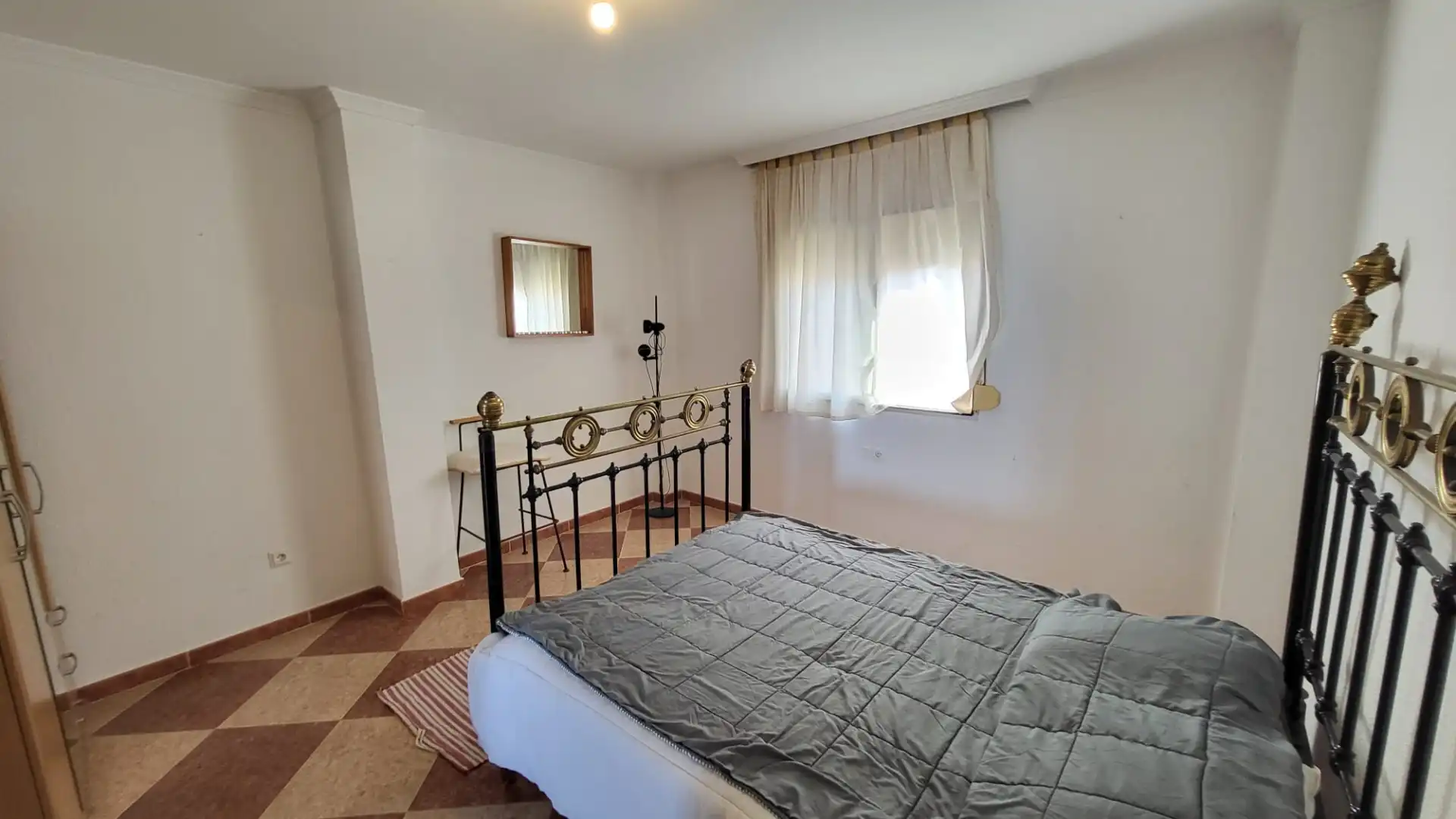 Dormitori de Casa adosada en venda en Rincón de la Victoria amb Terrassa, Traster i Moblat