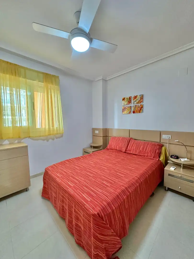 Dormitori de Apartament en venda en Oropesa del Mar / Orpesa amb Aire condicionat, Calefacció i Moblat