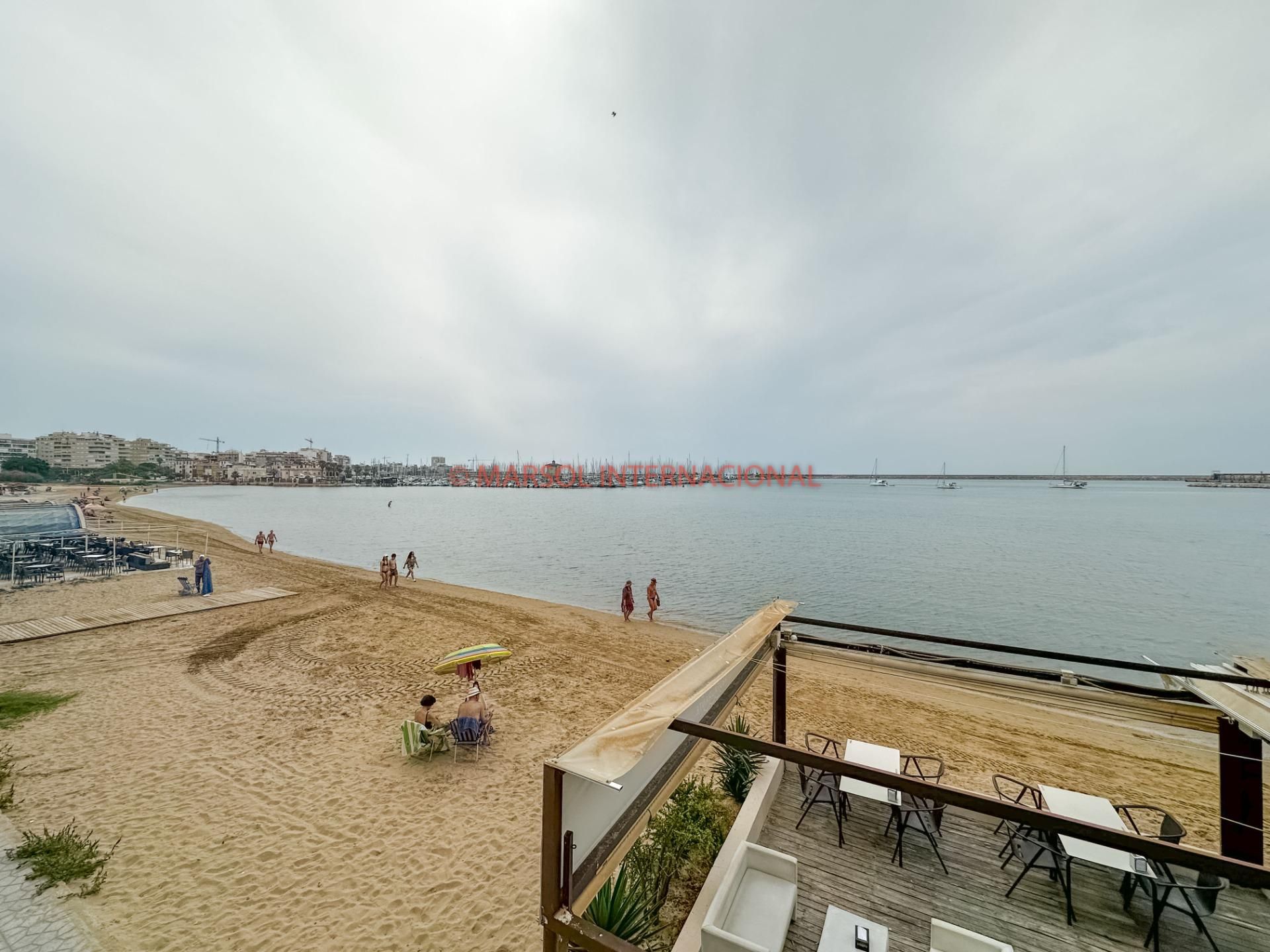 Apartment for sale in Torrevieja  with Community pool