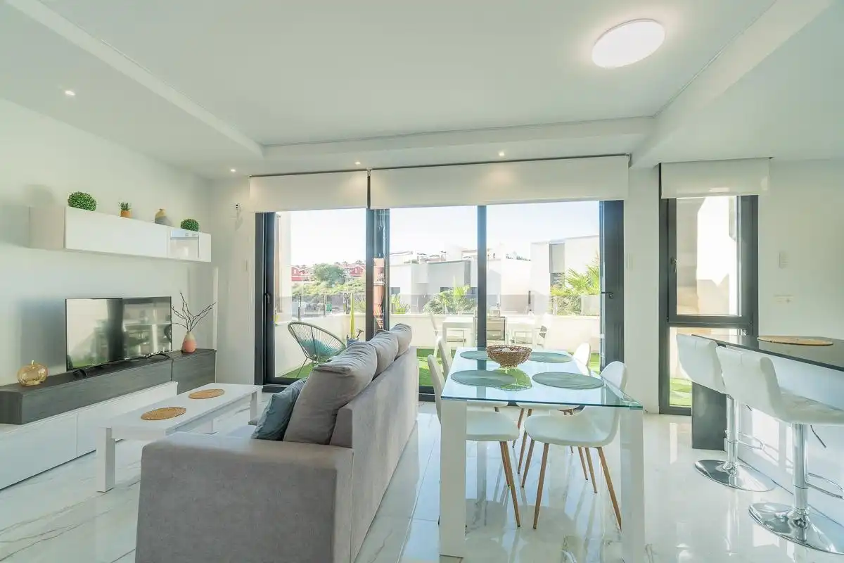 Sala d'estar de Àtic en venda en Orihuela amb Aire condicionat, Terrassa i Traster