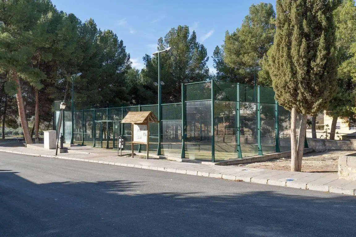 Aparcament de Casa o xalet en venda en Cacín amb Balcó