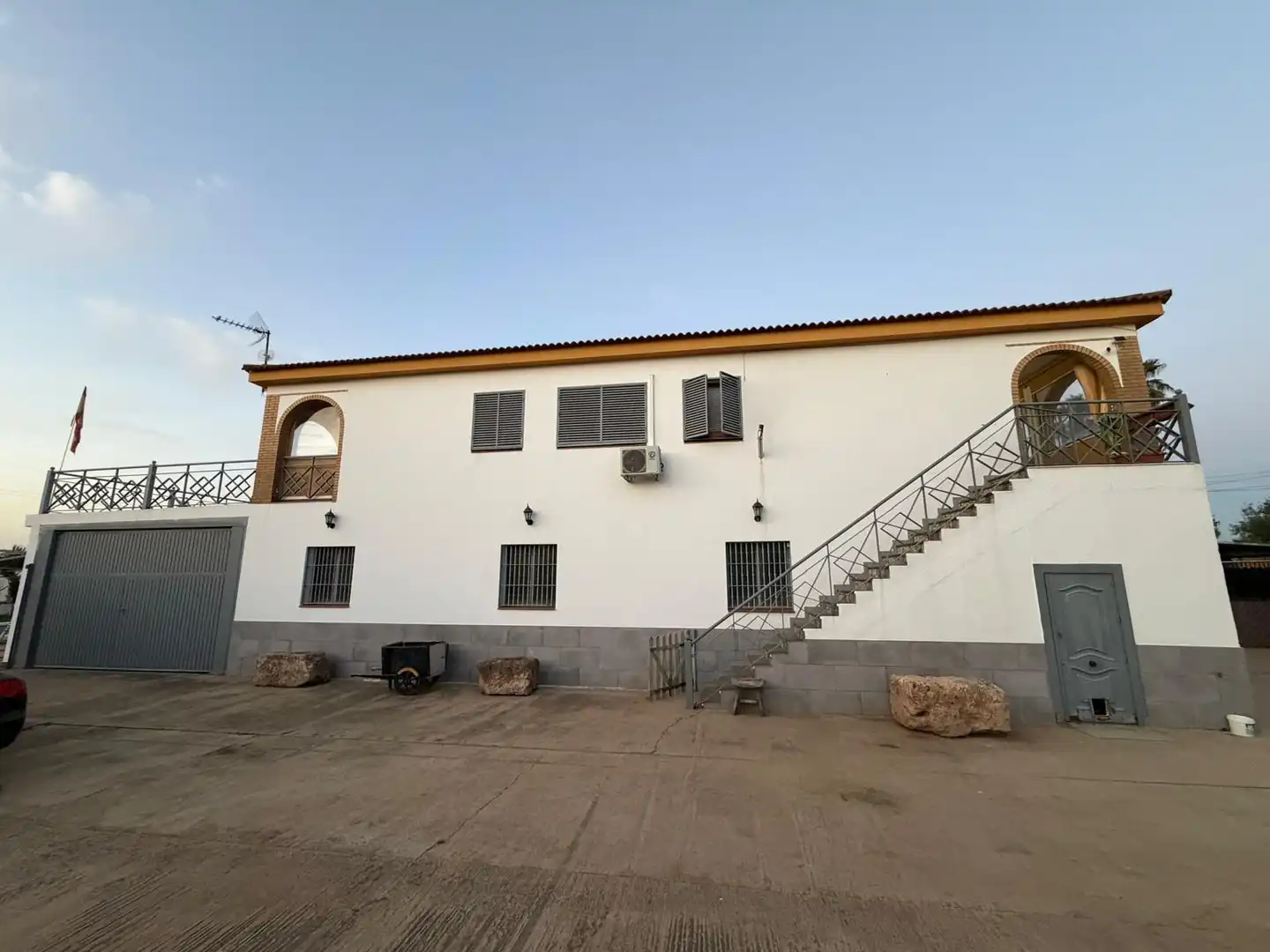 Exterior view of Houses for sale in La Rinconada  with Air Conditioner, Private garden and Terrace