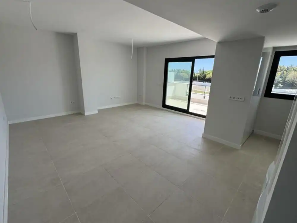 Penthouse mit Pool zur Miete in Selwo, imagen 3