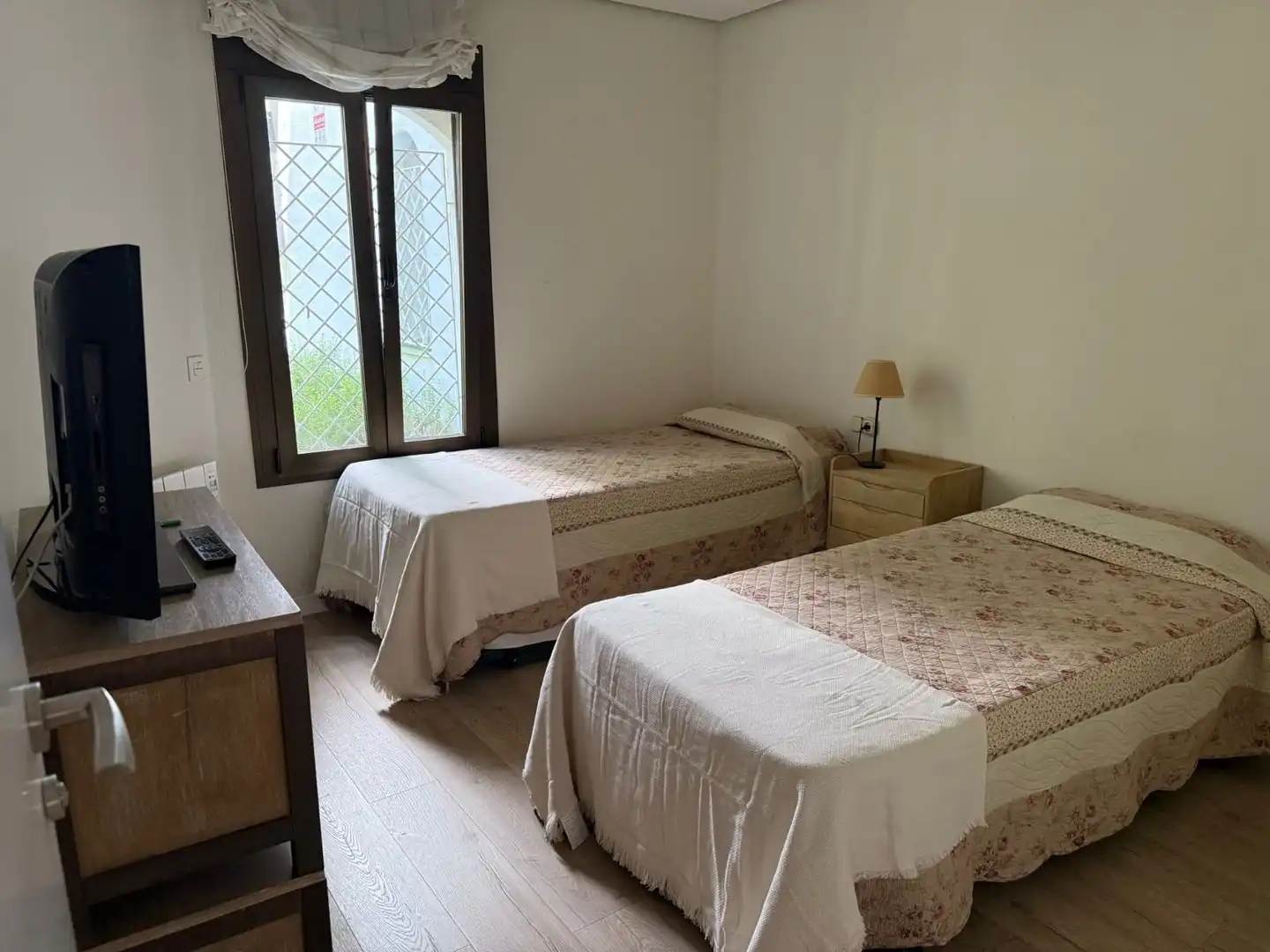 Bedroom of Apartments for rent in Marbella  with Air Conditioner, Heating and Terrace