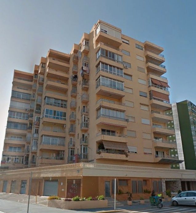 Vista exterior de Piso en venta en La Pobla de Farnals con Terraza y Piscina comunitaria
