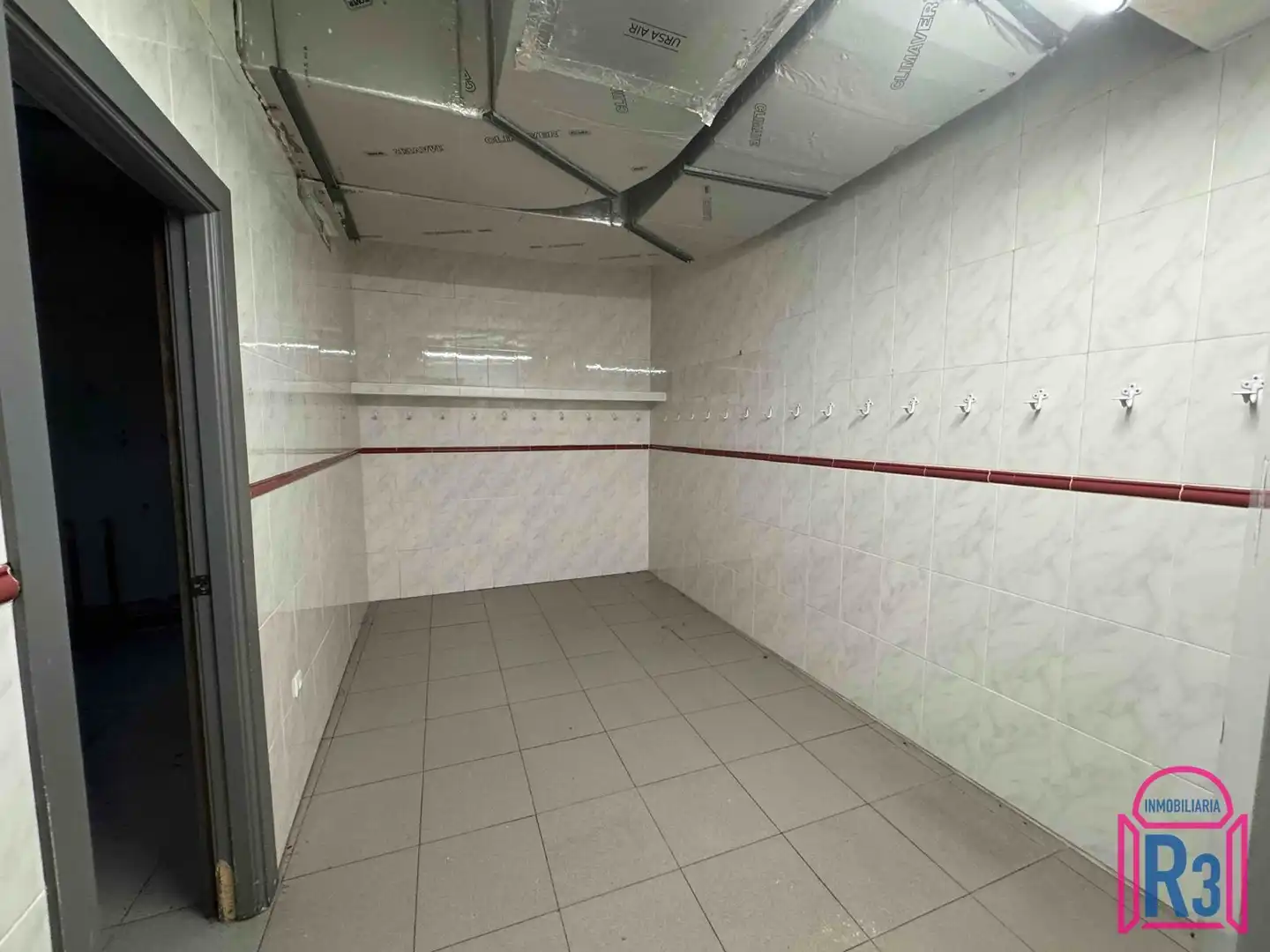 Local comercial en venda a Alfonso V, imagen 10