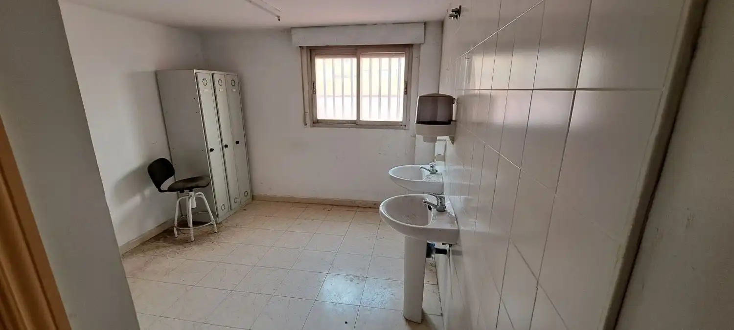 Bany de Local de lloguer en Huesca