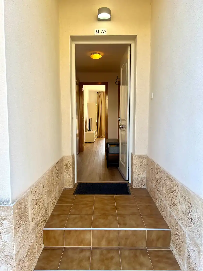 Piso con piscina en venta en Santa Ana 25, imagen 2