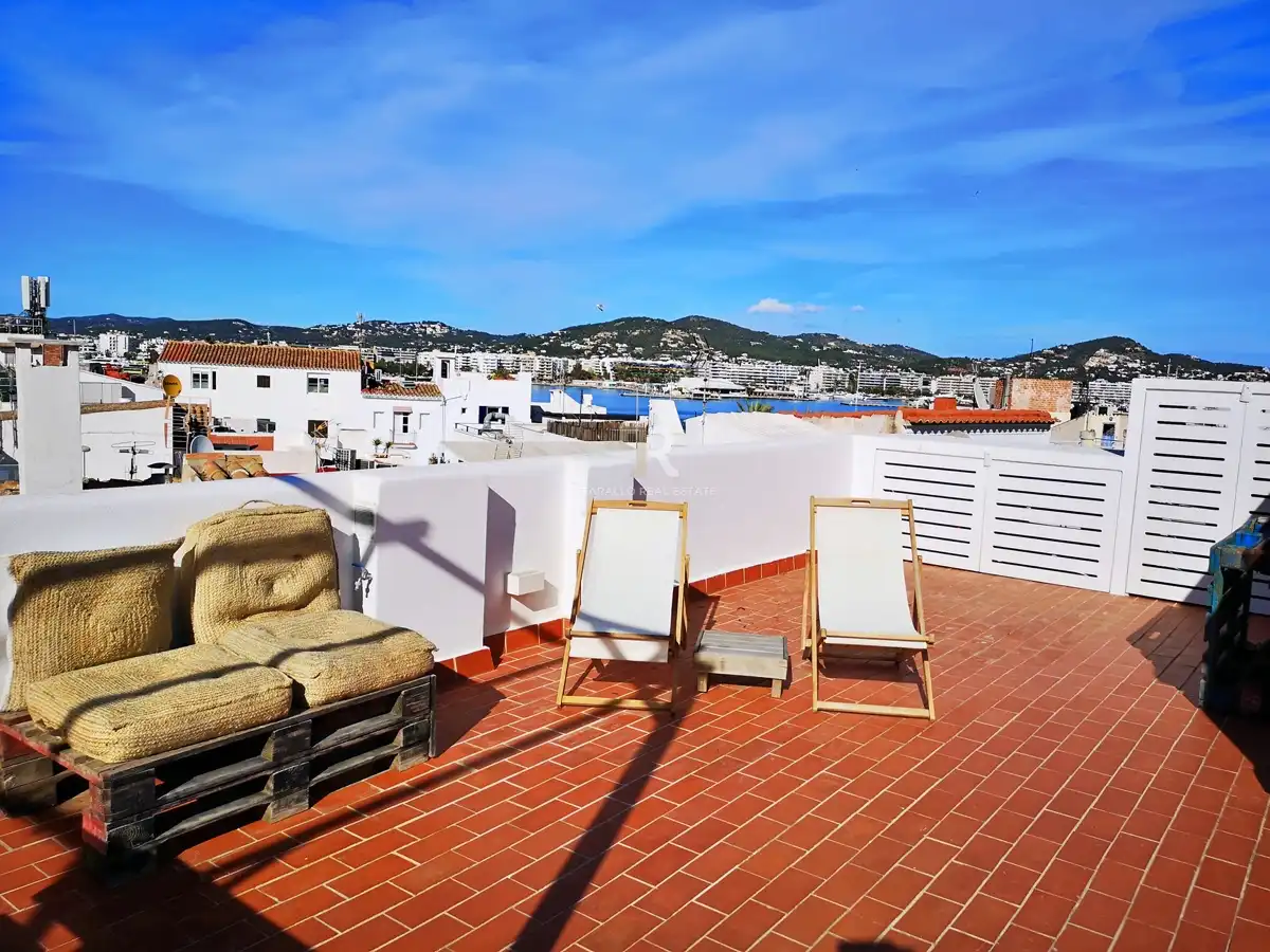 Terrace of Attic for rent in Eivissa  with Air Conditioner, Heating and Terrace