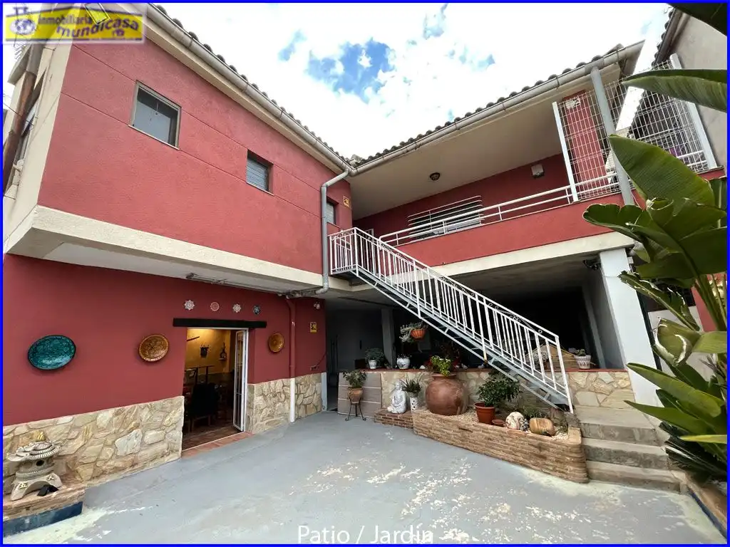 Vista exterior de Casa o chalet en venta en Murcia con Jardín privado, Terraza y Amueblado