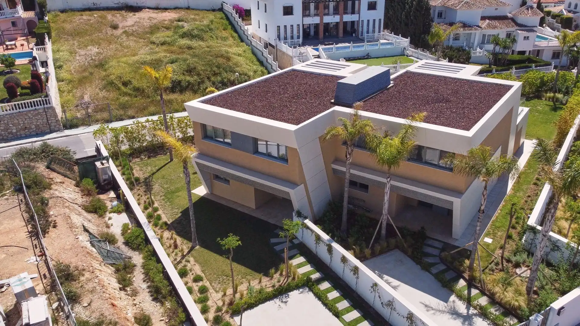 Casa adosada en venta en El Faro de Calaburra - Chaparral