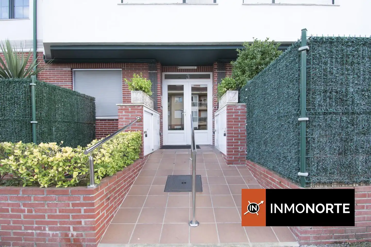Exterior view of Ground floor for sale in Bárcena de Cicero  with Terrace, Furnished and Community pool