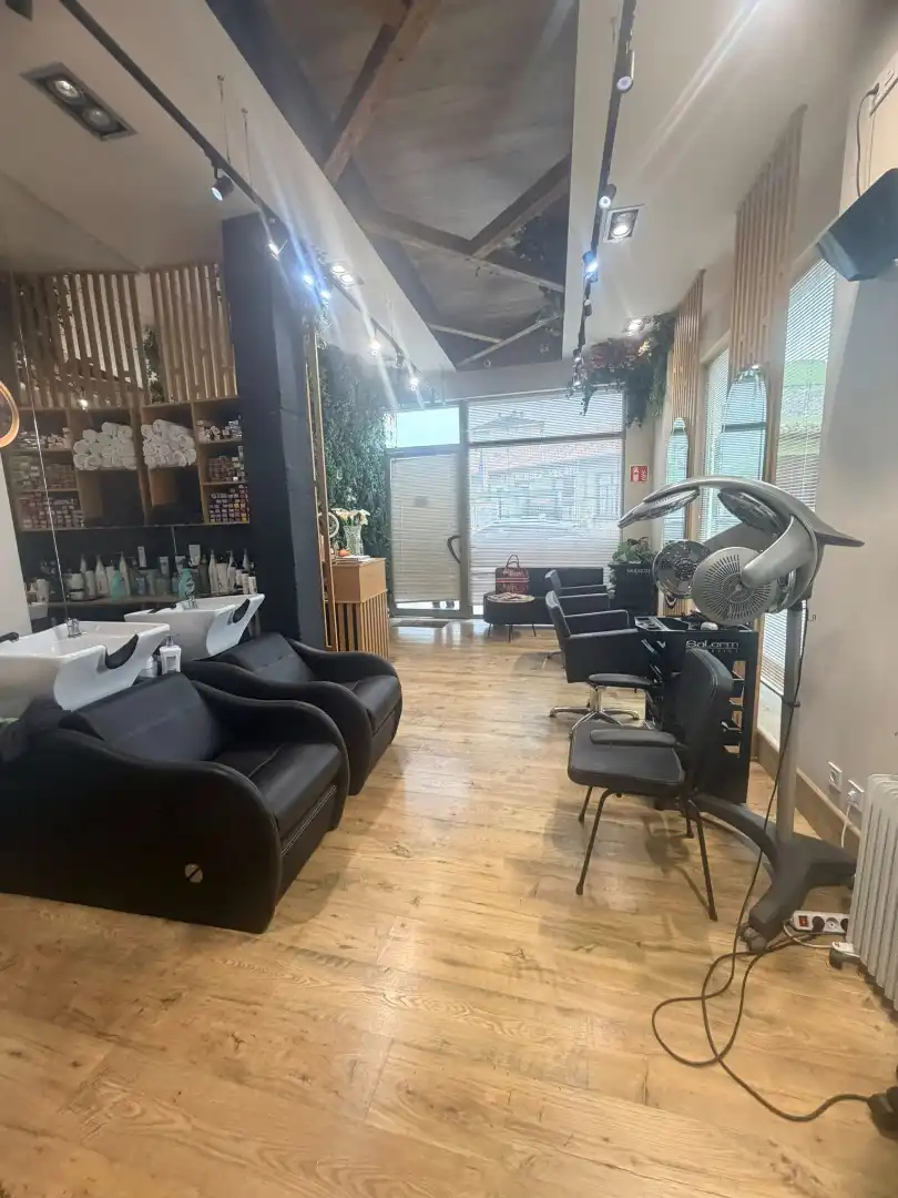 Local en traspaso en Torrelavega  con Aire acondicionado, Parquet y Amueblado