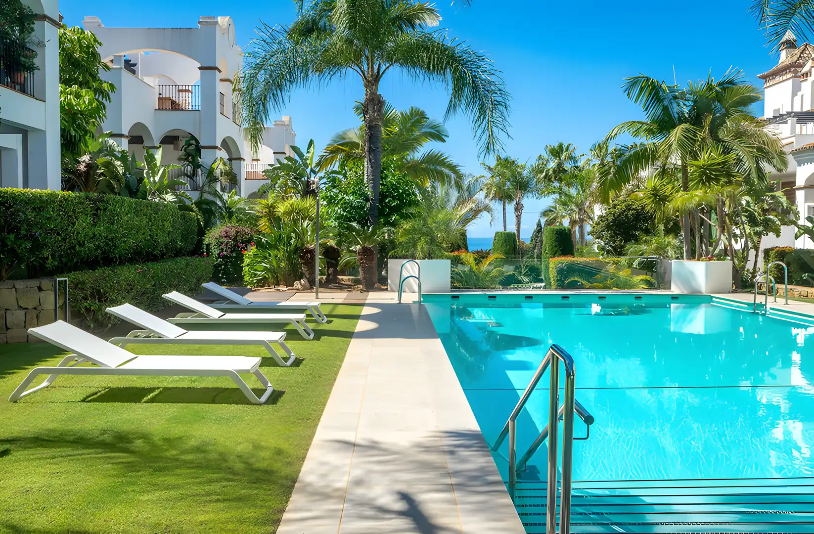 Jardí de Planta baixa en venda en Marbella amb Aire condicionat, Terrassa i Piscina