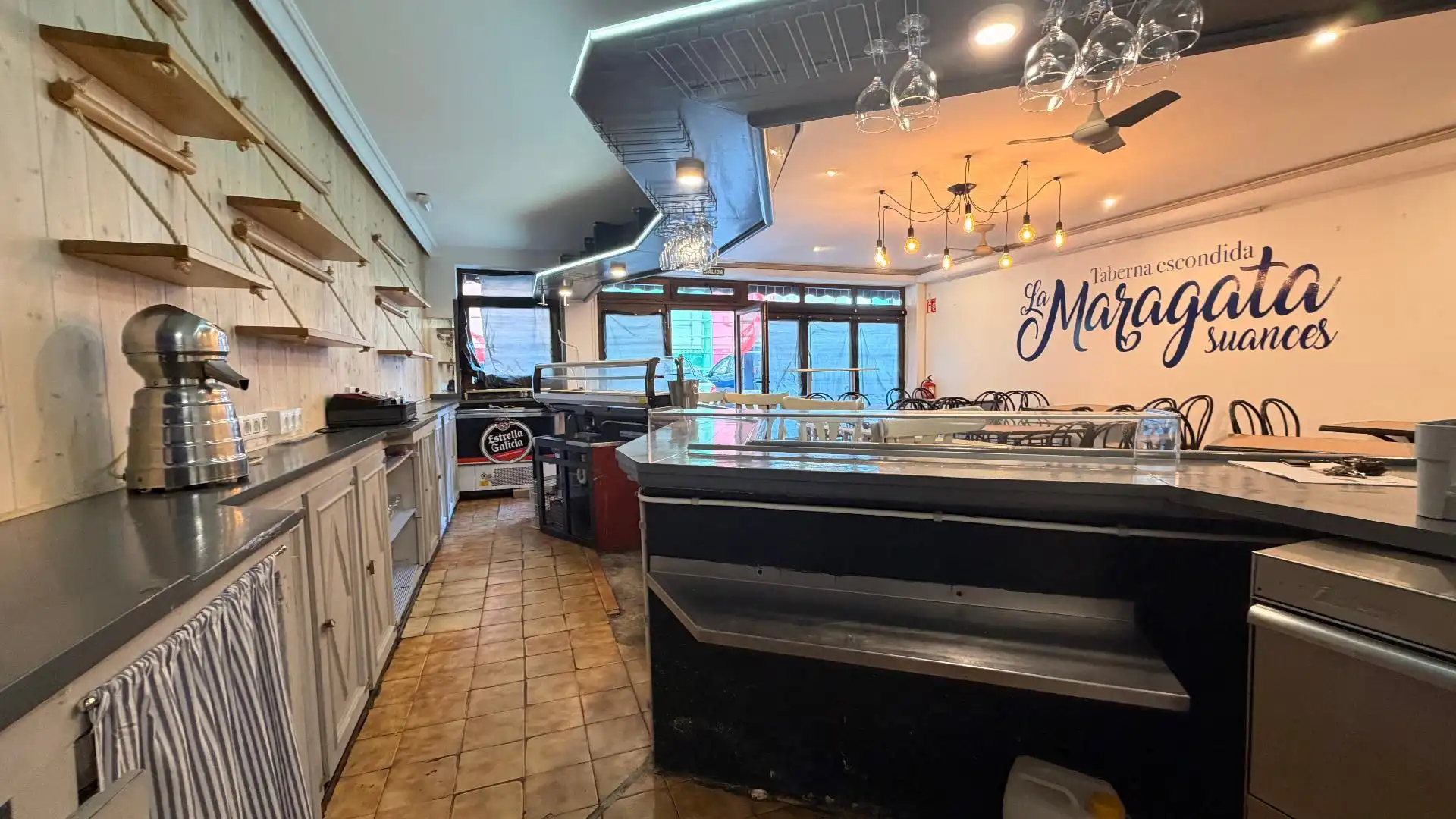 Cocina de Local en venta en Suances con Amueblado