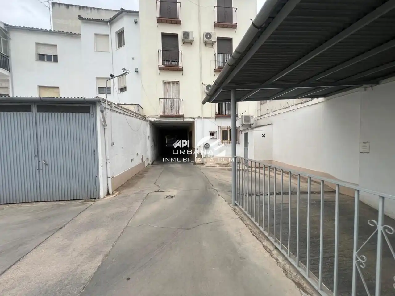 Parking to rent in Calle Santiago