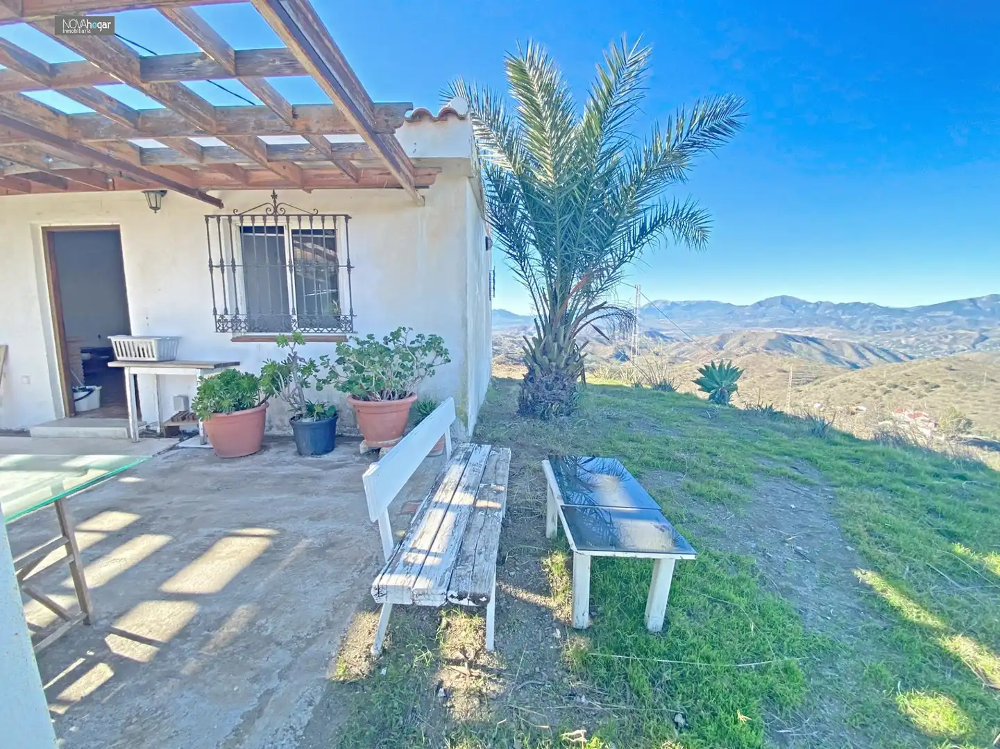 Vista exterior de Finca rústica en venda en Álora amb Jardí privat