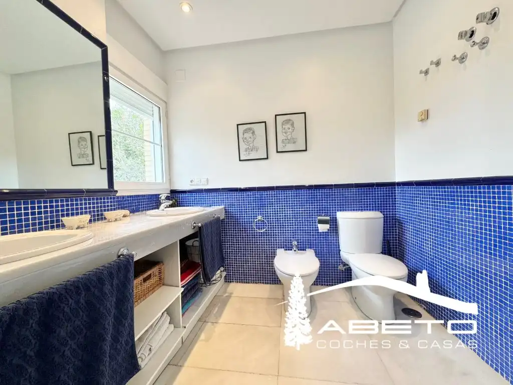 Bany de Casa o xalet en venda en Ciudalcampo
