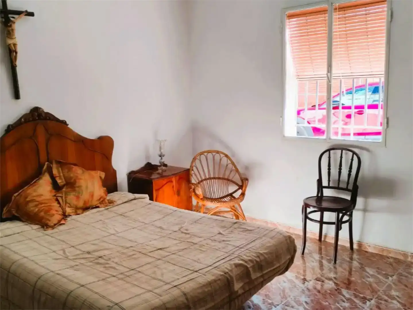 Dormitori de Casa adosada en venda en Cazalilla amb Balcó