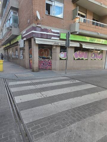 Local comercial en Venta en Calle de Bocángel en Fuente del Berro
