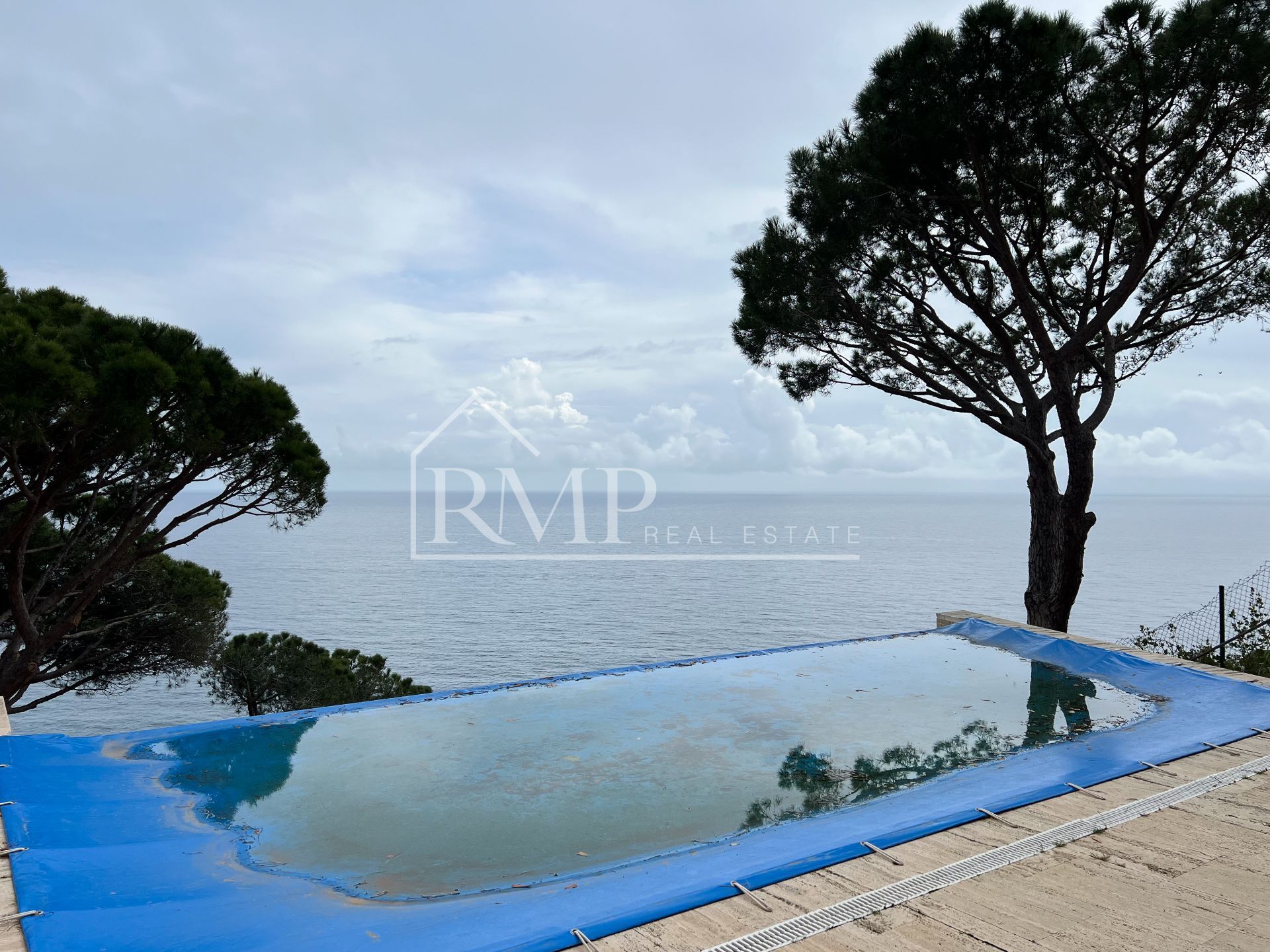 Piscina de Casa o xalet en venda en Sant Feliu de Guíxols amb Jardí privat, Terrassa i Traster
