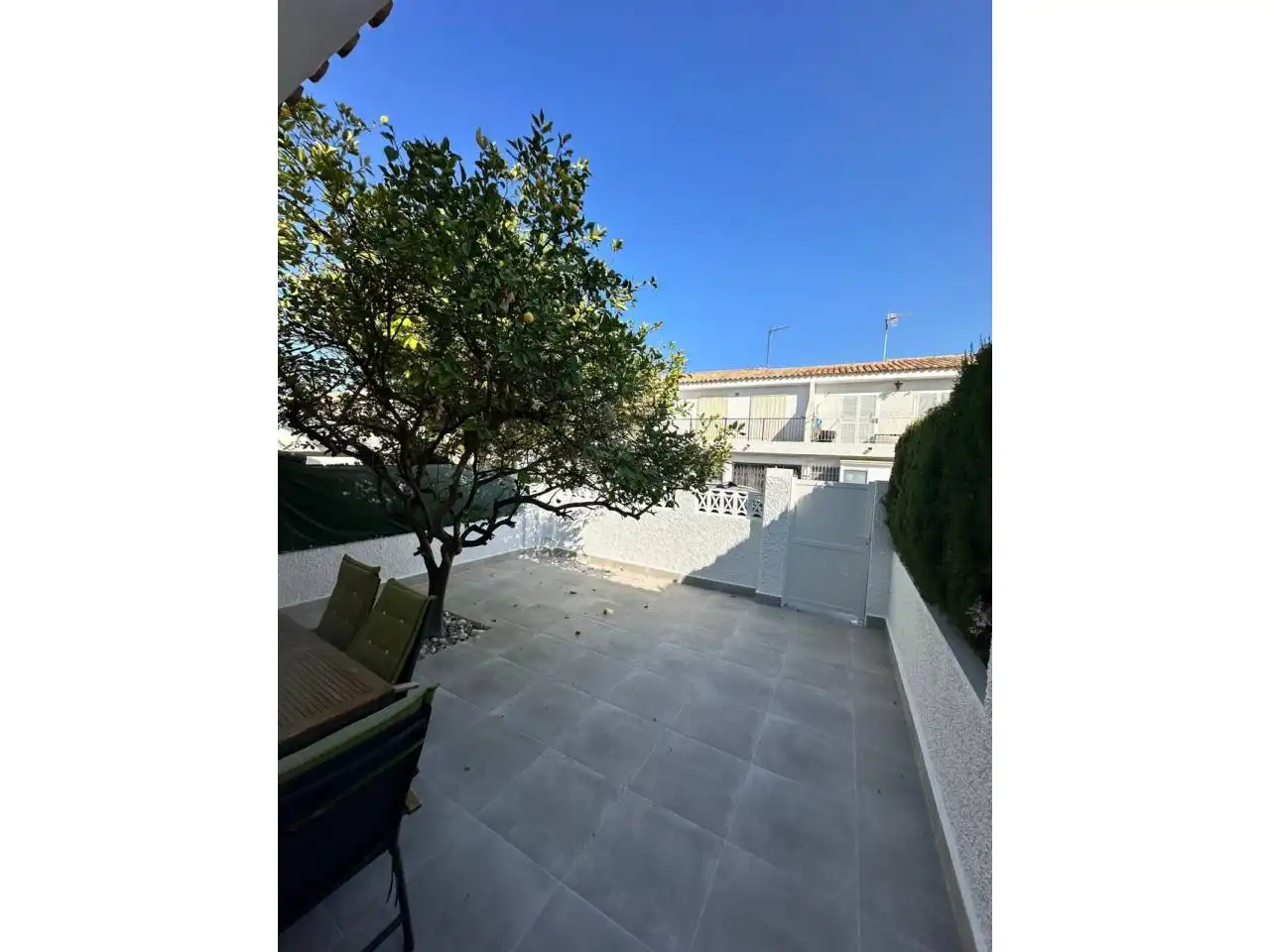 Adosado con terraza en alquiler en Avenida Sant Bartolome, imagen 2