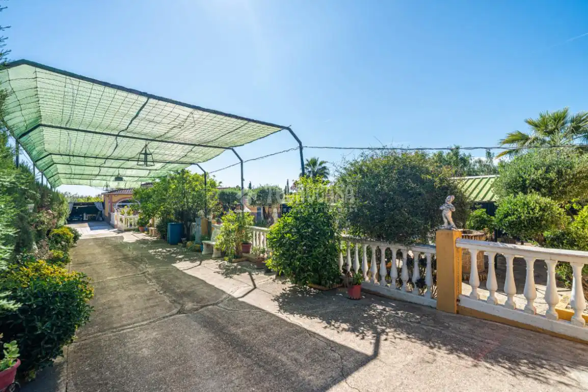 Vista exterior de Finca rústica en venta en Linares con Aire acondicionado, Jardín privado y Terraza