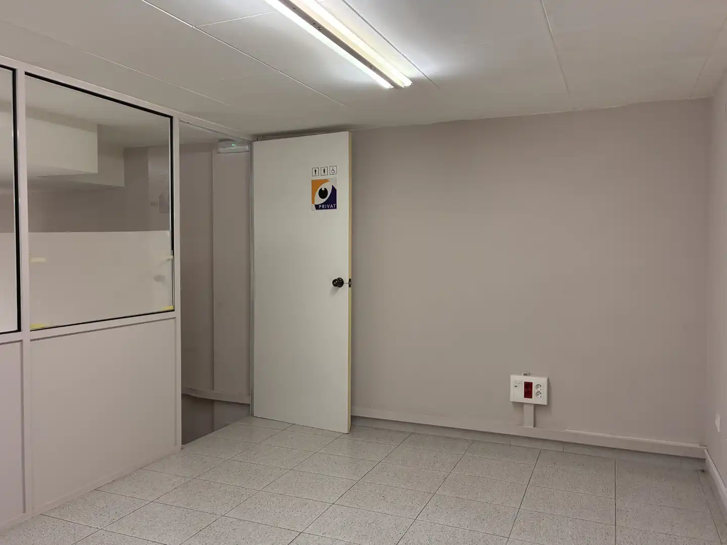 Local de alquiler en Girona con Aire acondicionado