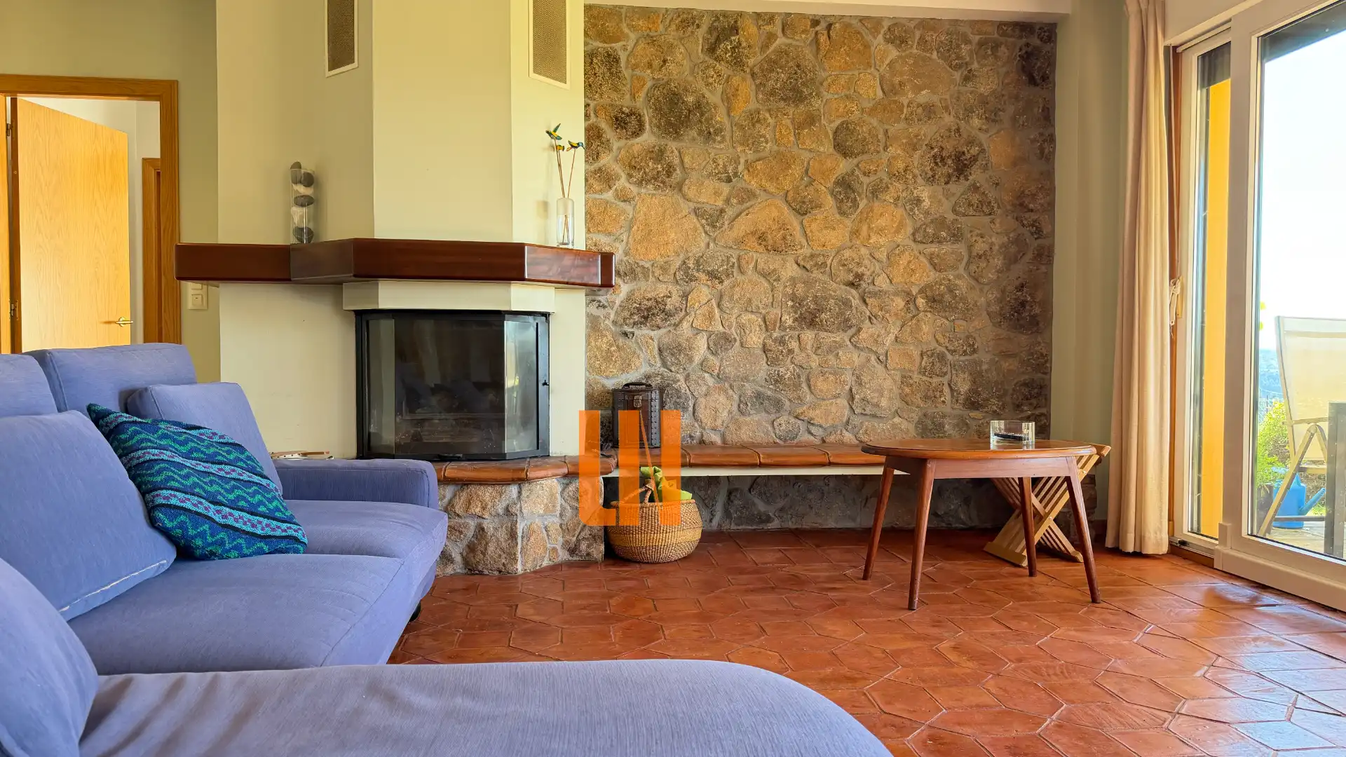 Living room of Houses for sale in Miño  with Heating, Private garden and Parquet flooring