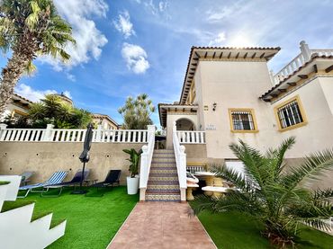 Haus zum Verkauf in Orihuela Costa