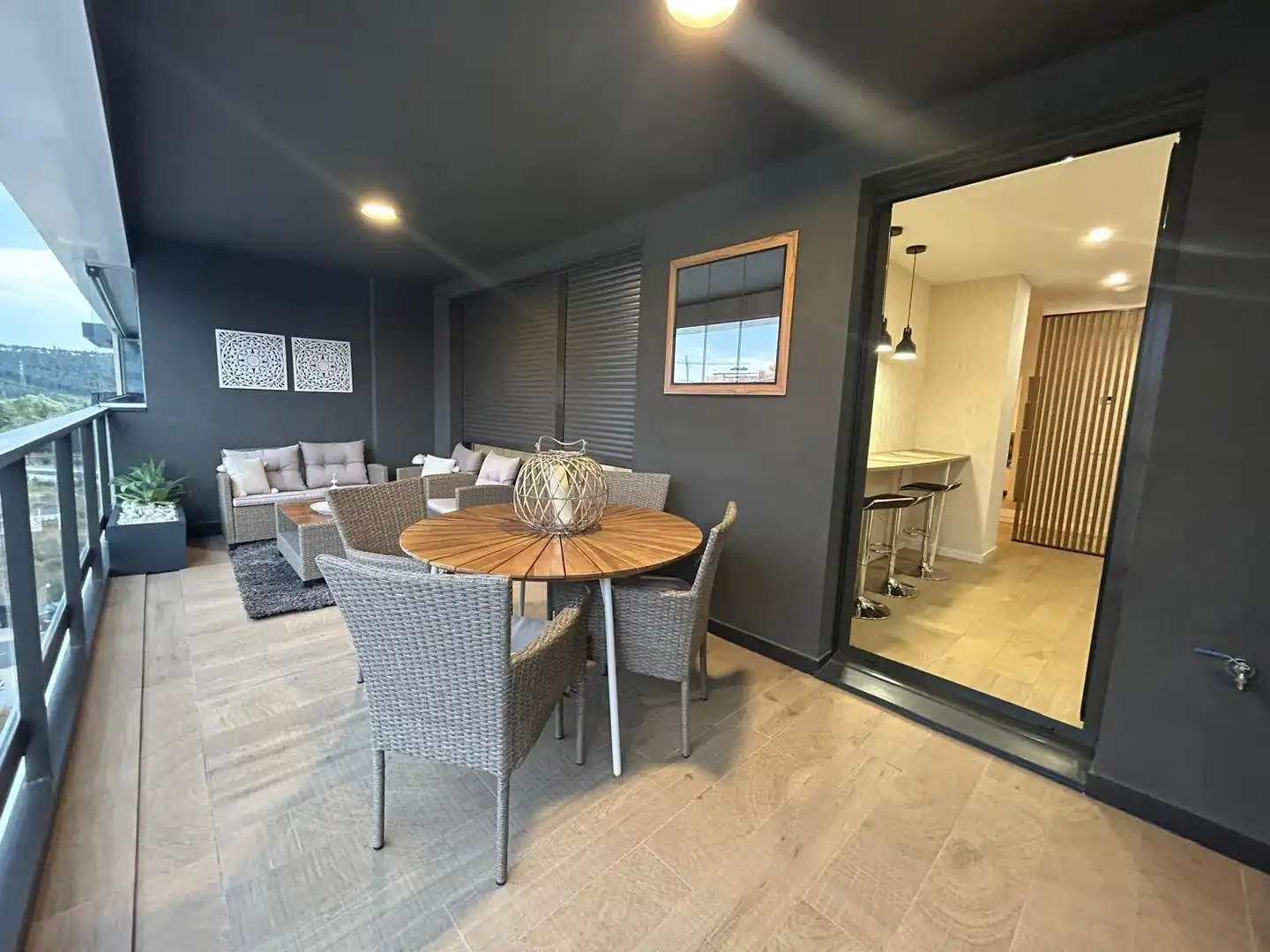 Terrace of Flat for rent in Chantrea