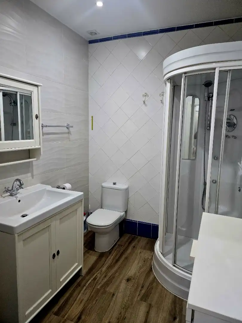 Badezimmer von Loft zur Miete in Madrid mit Klimaanlage und Möbliert